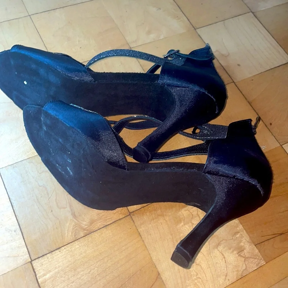 Jessie-Jones beautiful tango