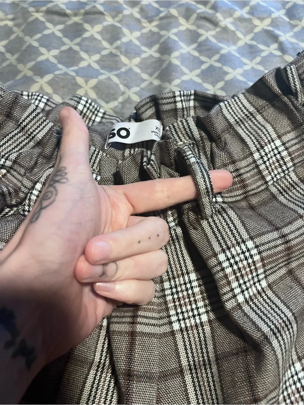 N/A stylish plaid