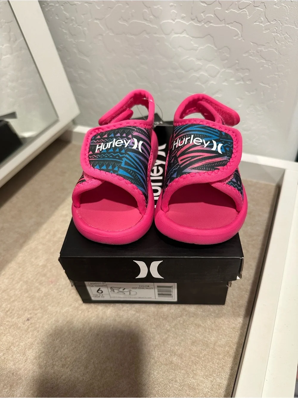 Hurley toddler water