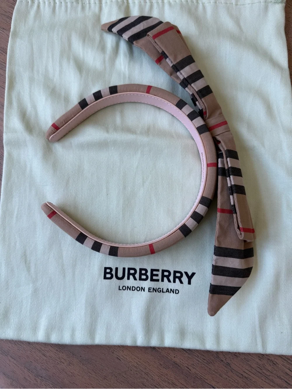 Burberry classic plaid