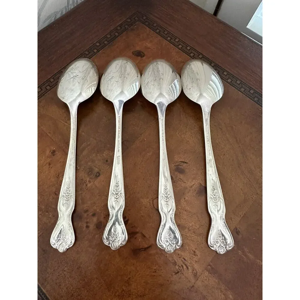 Wm. Rogers & Son add touch
