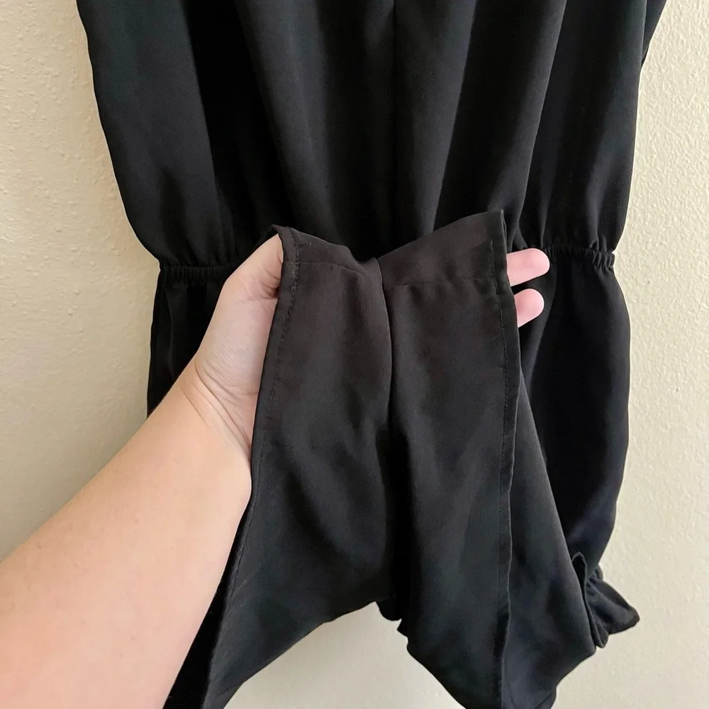 N/A flowy black