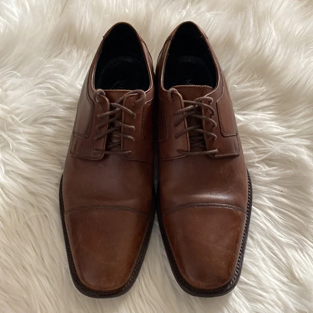 Johnston & Murphy brown leather Oxford shoes