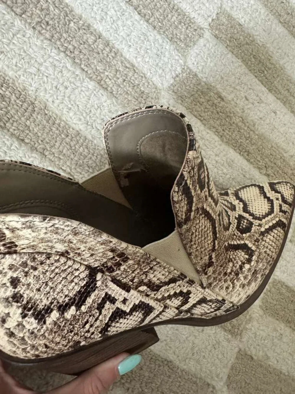 Vince Camuto vince camuto