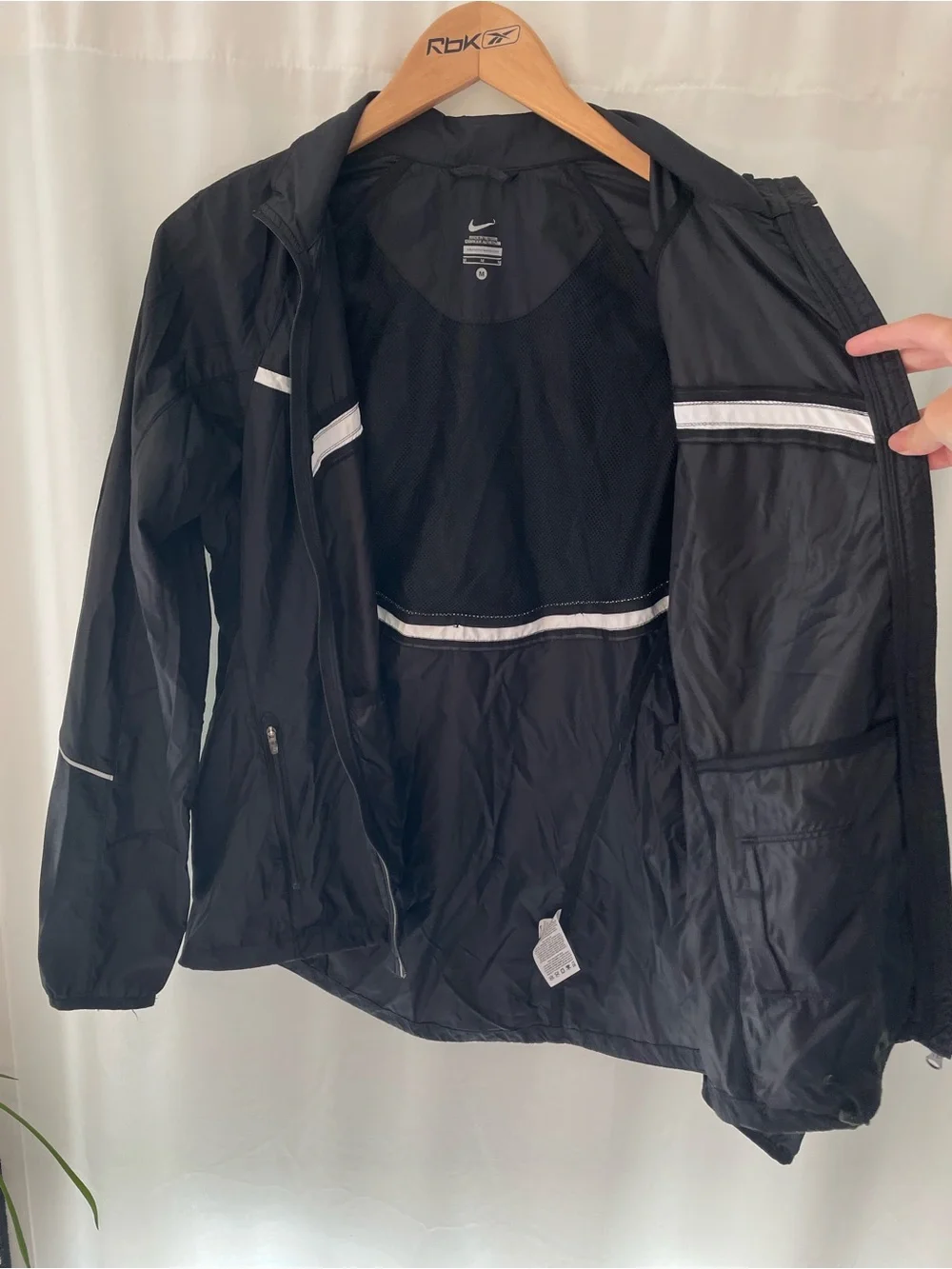Nike lightweight windbreaker