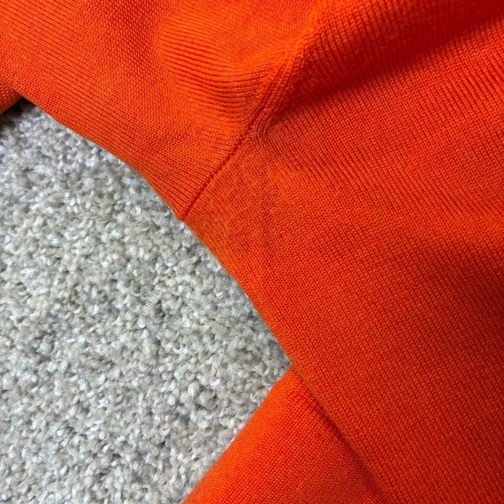 Banana Republic this vibrant