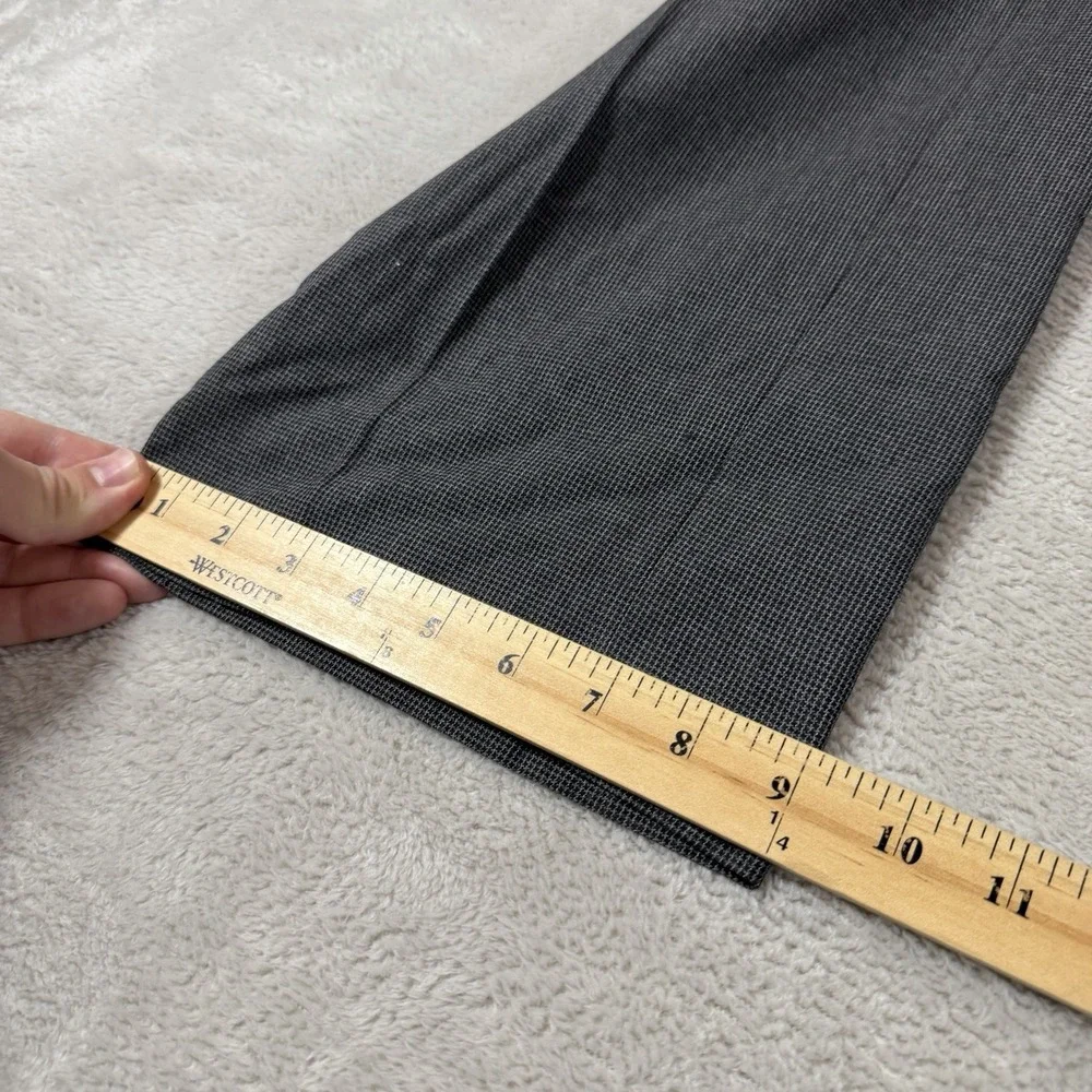 Banana Republic workwear charges 35%