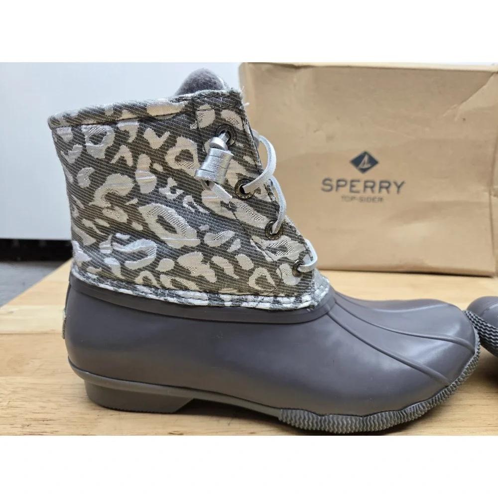 Sperry women saltwater