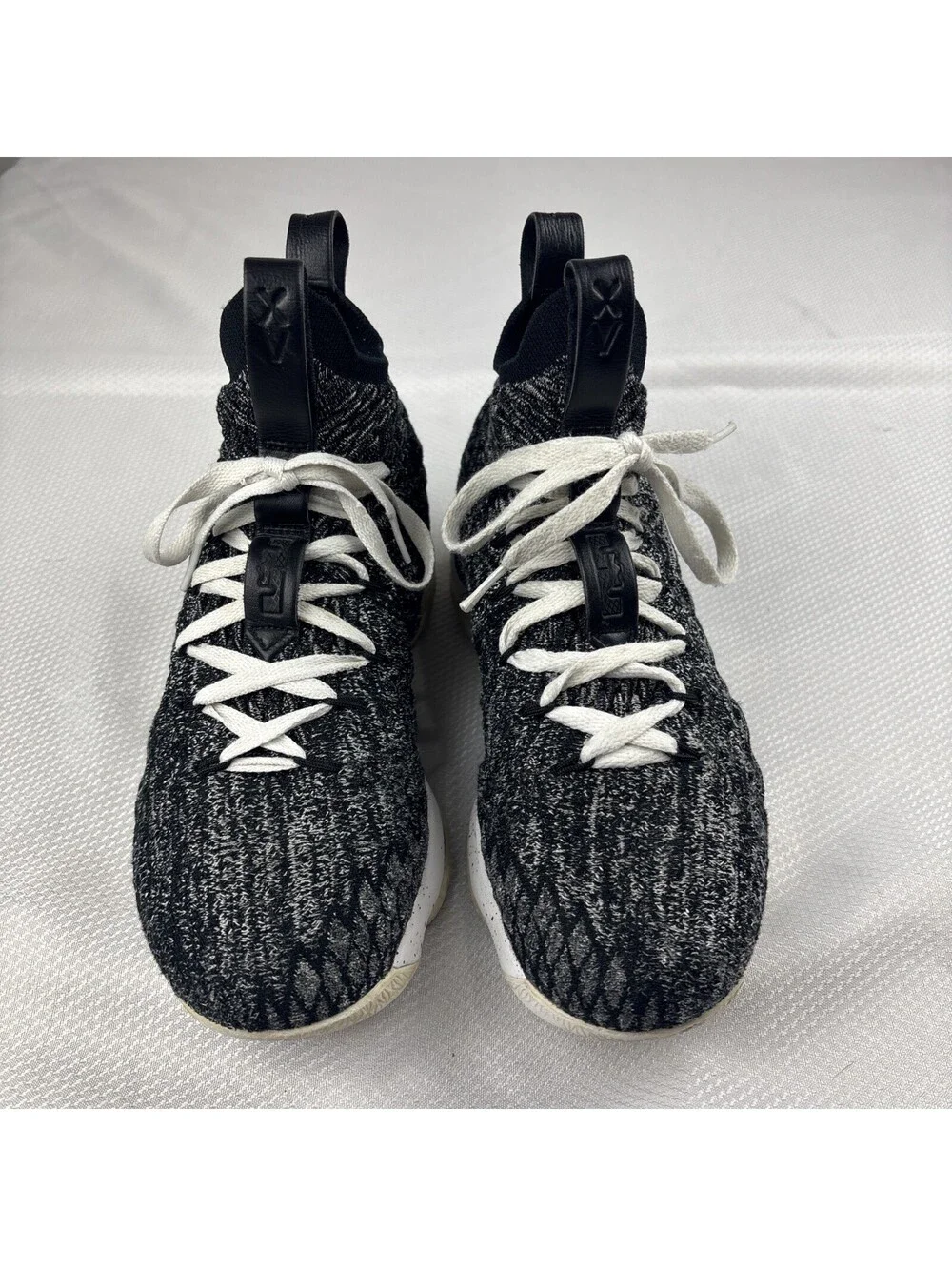 Nike lebron 15