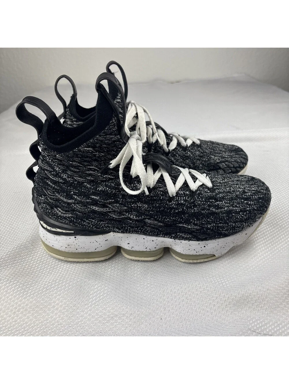 Nike lebron 15