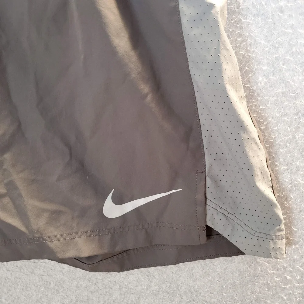 Nike *please carefully