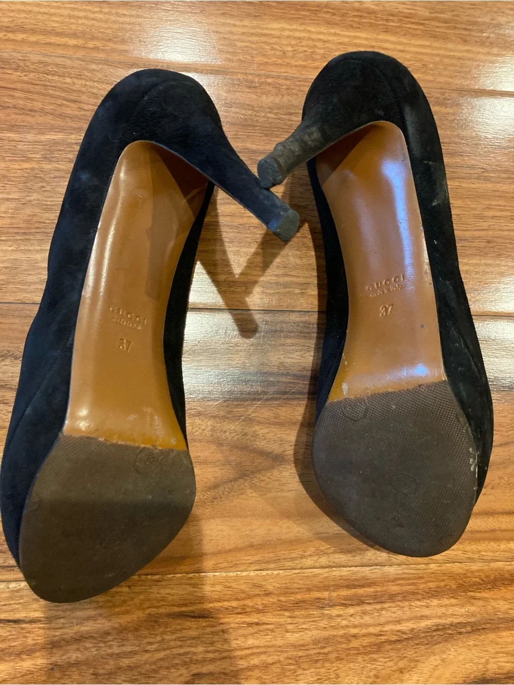 Gucci elegant peep
