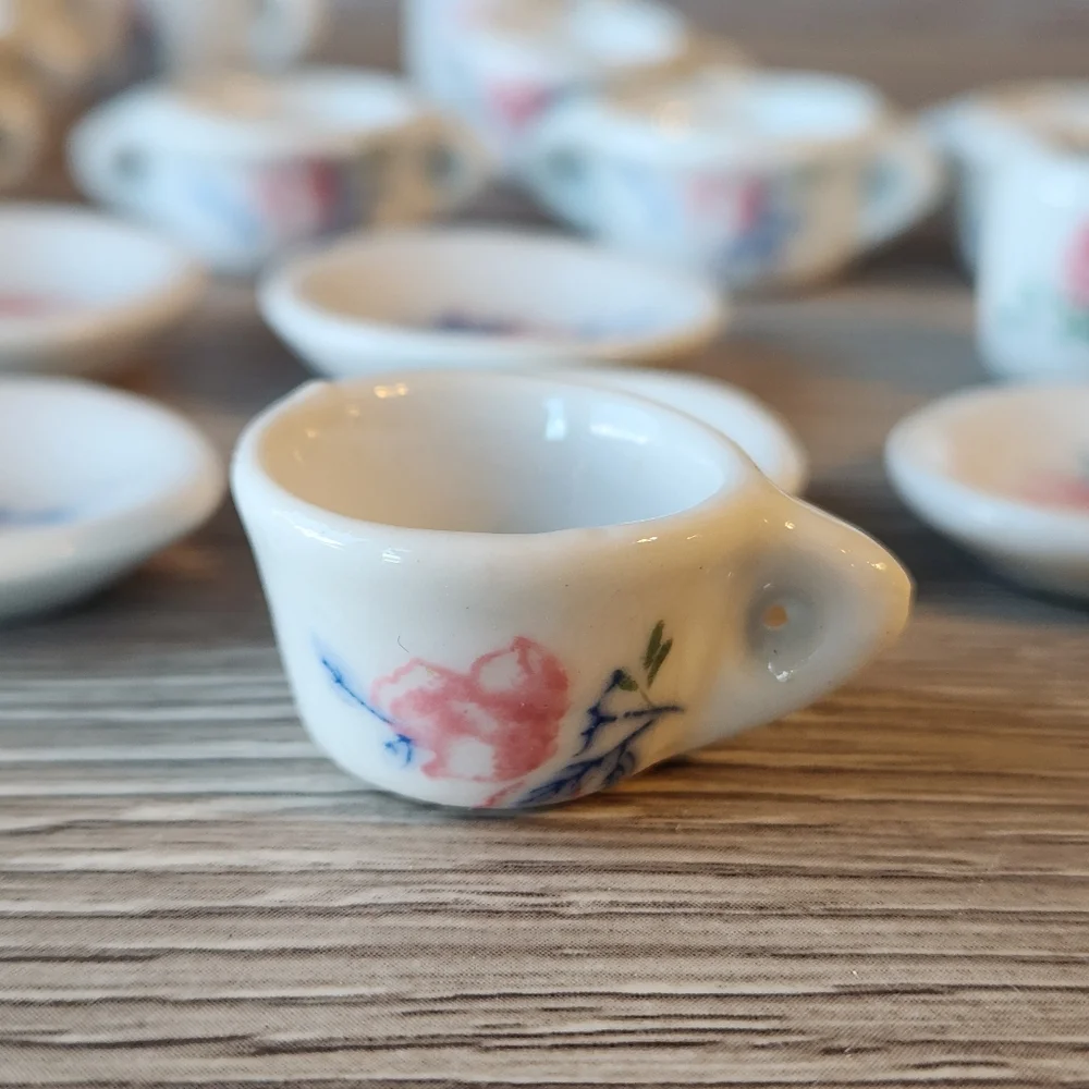 N/A vintage porcelain