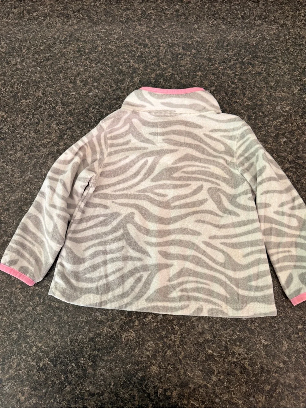 ⭐️OshKosh B'gosh Gray Zebra Fleece Pullover with Pink Trim