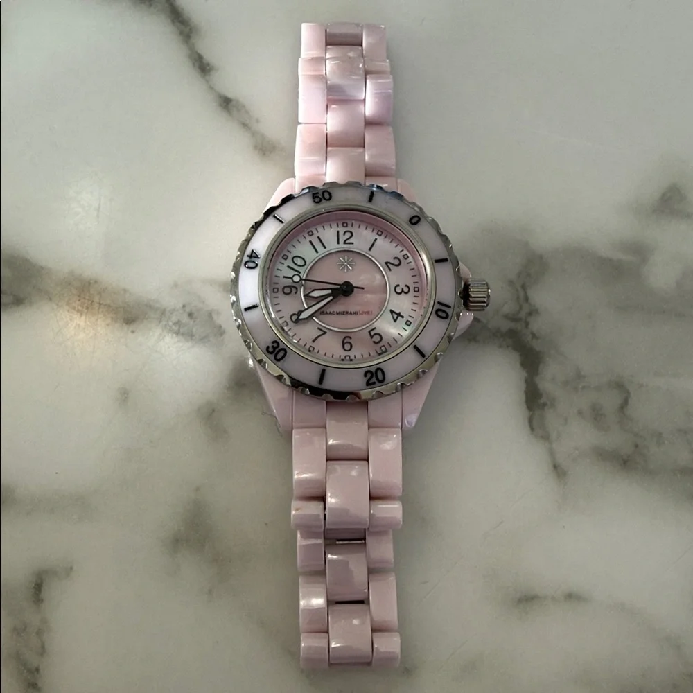 Isaac Mizrahi Live women’s pink sport watch with bracelet style band