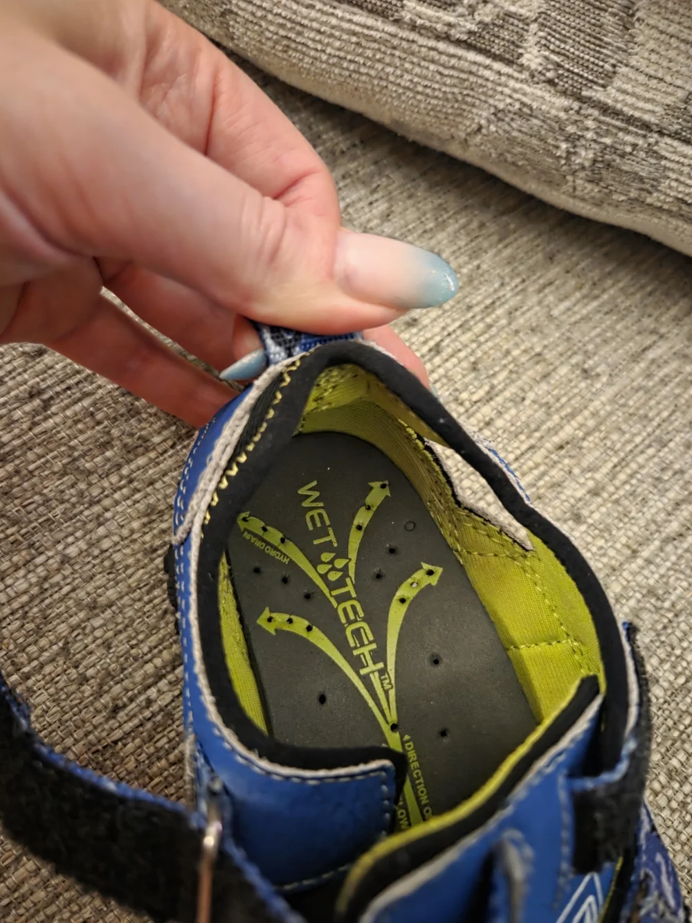 Sperry closed toe