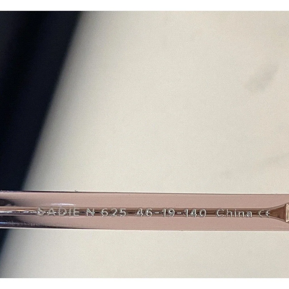 Warby Parker academic keywords
