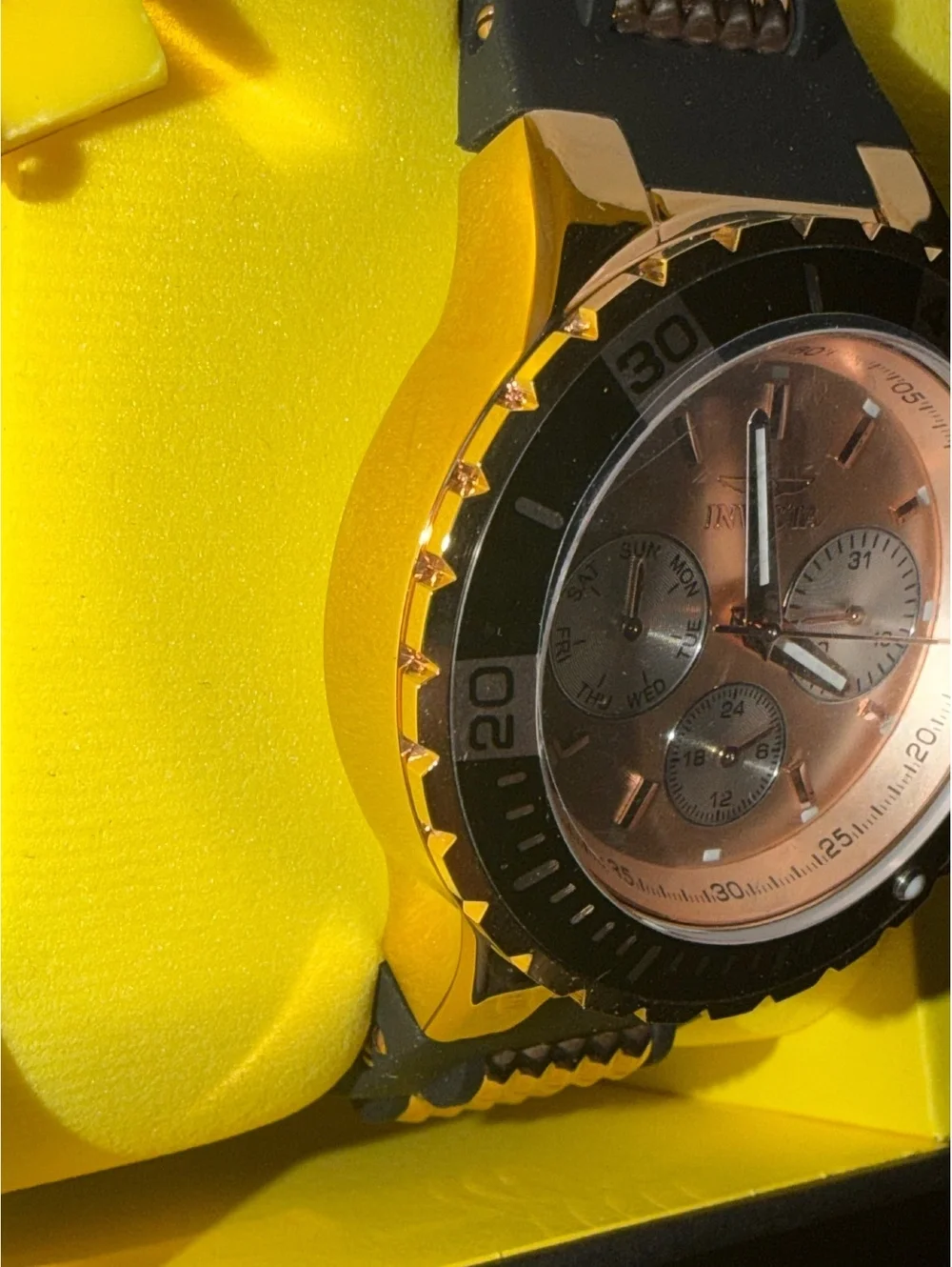 Invicta this aviator