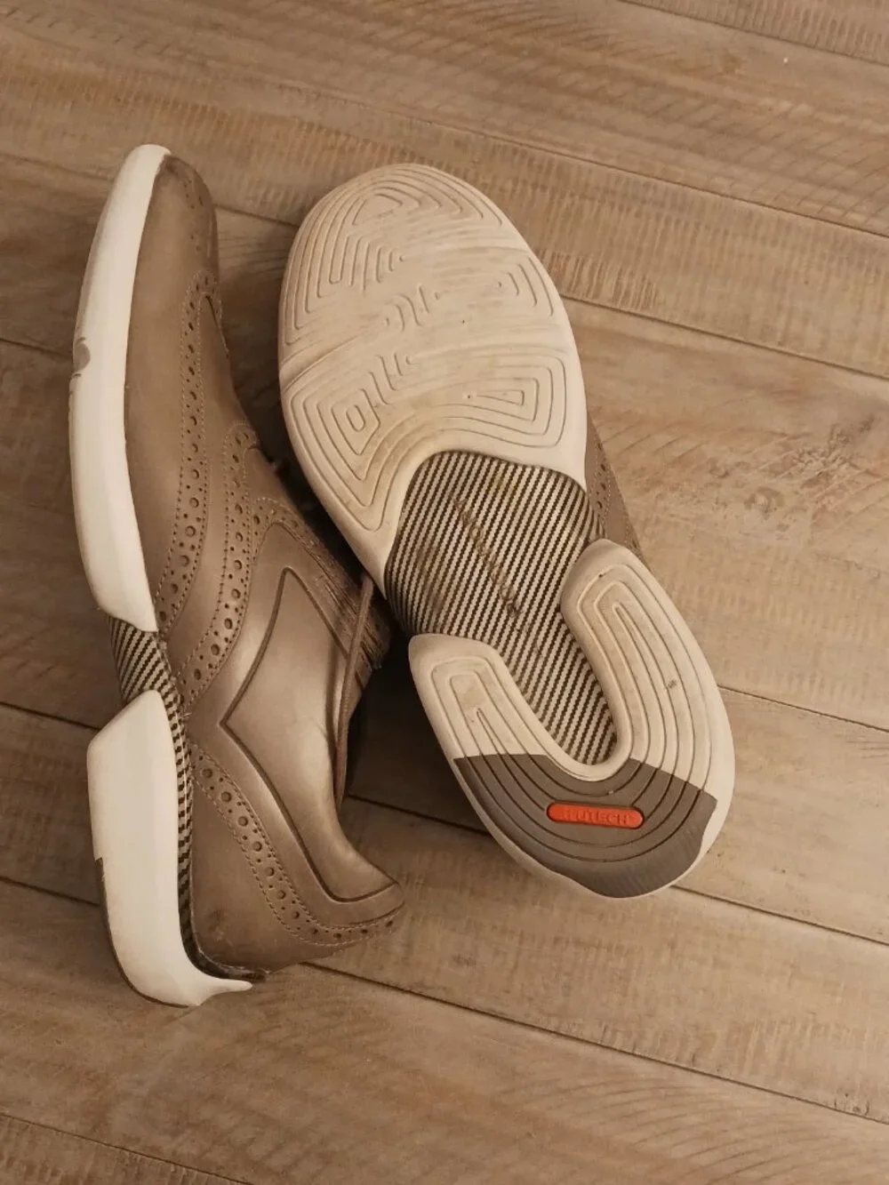 Rockport size 12