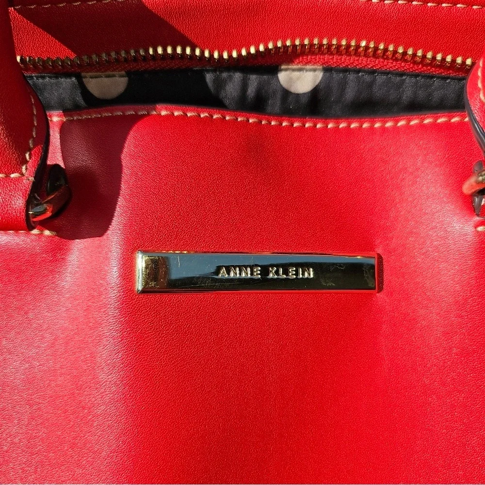 Anne Klein classic style