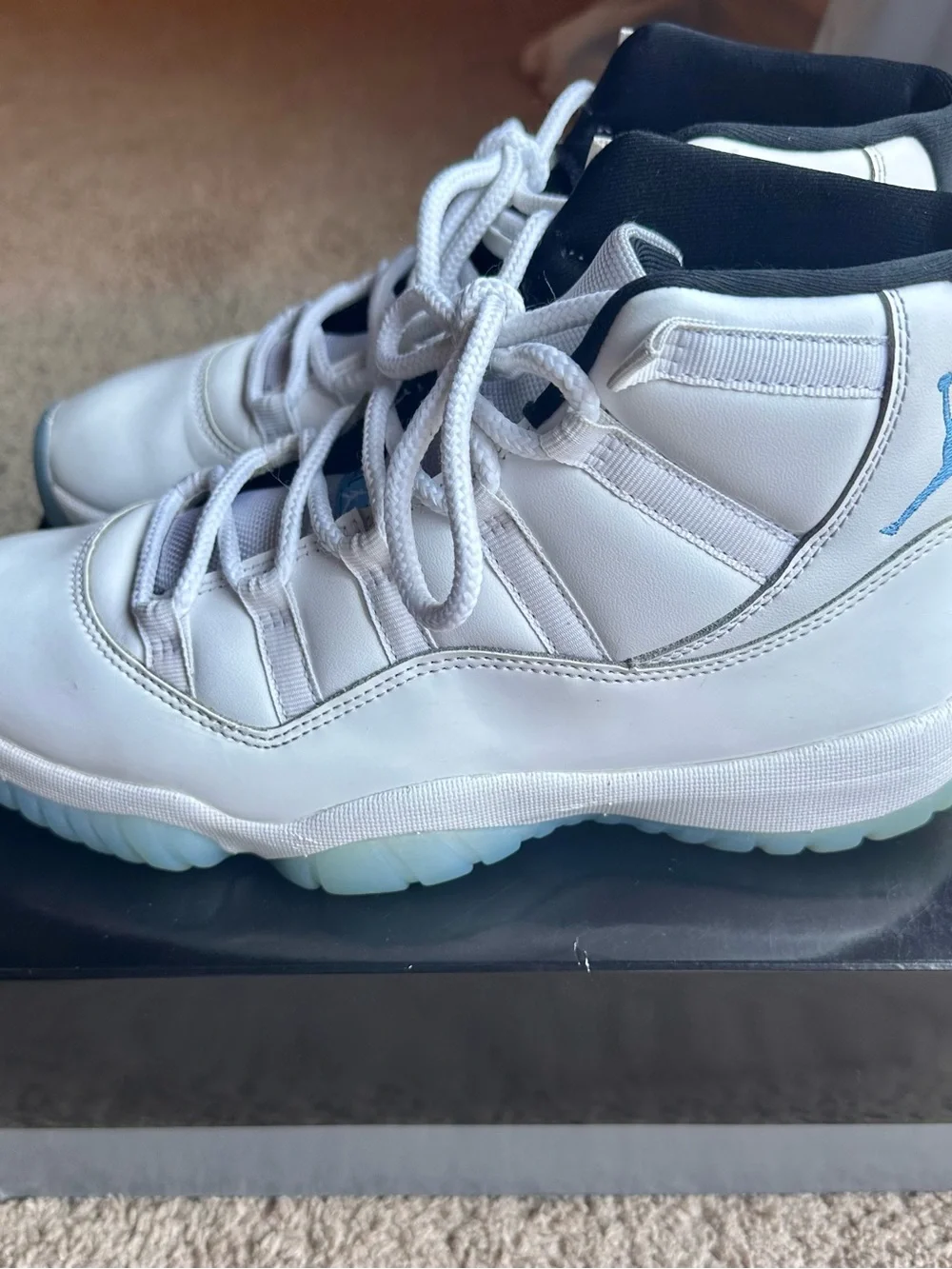 Jordan jordans white