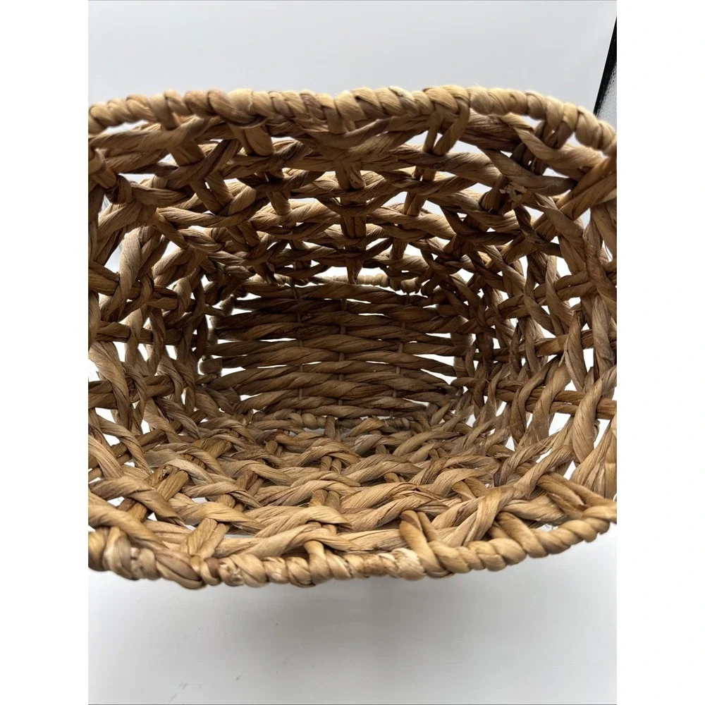 VTG Woven Storage Basket Home Decor Small Tan Oval Cottage Core