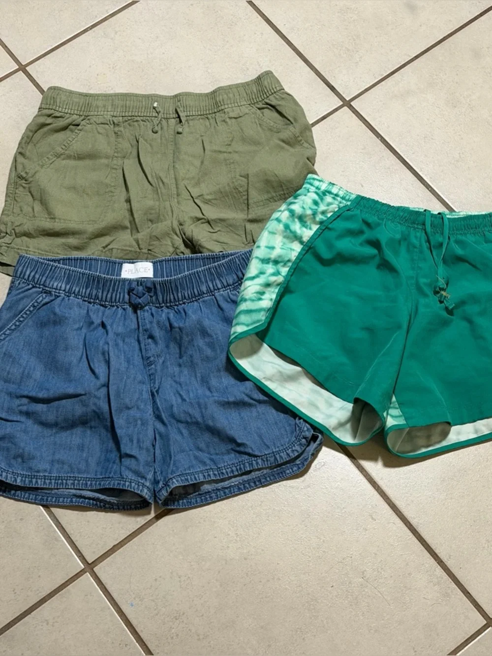Nike, Old Navy‎ & Children’s Place Kids 3-Pack Casual Elastic Shorts size XL