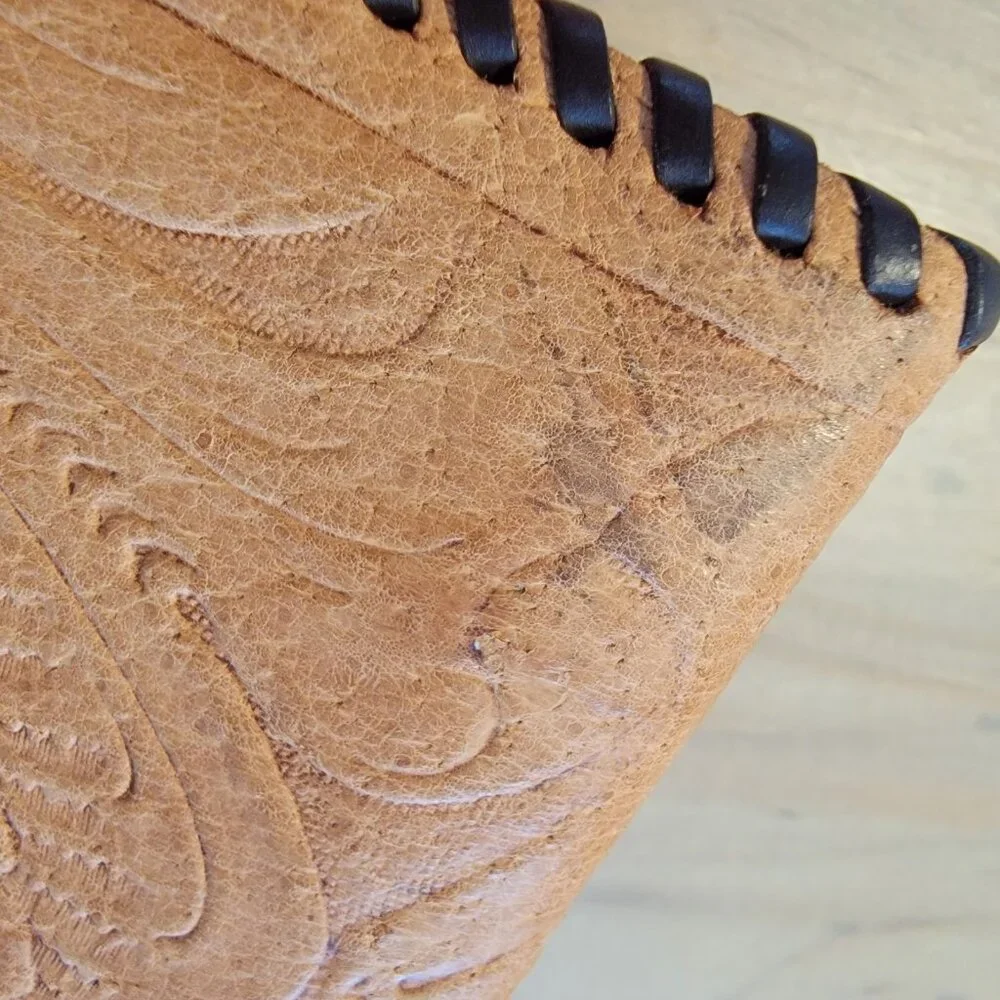 Unbranded vintage tooled