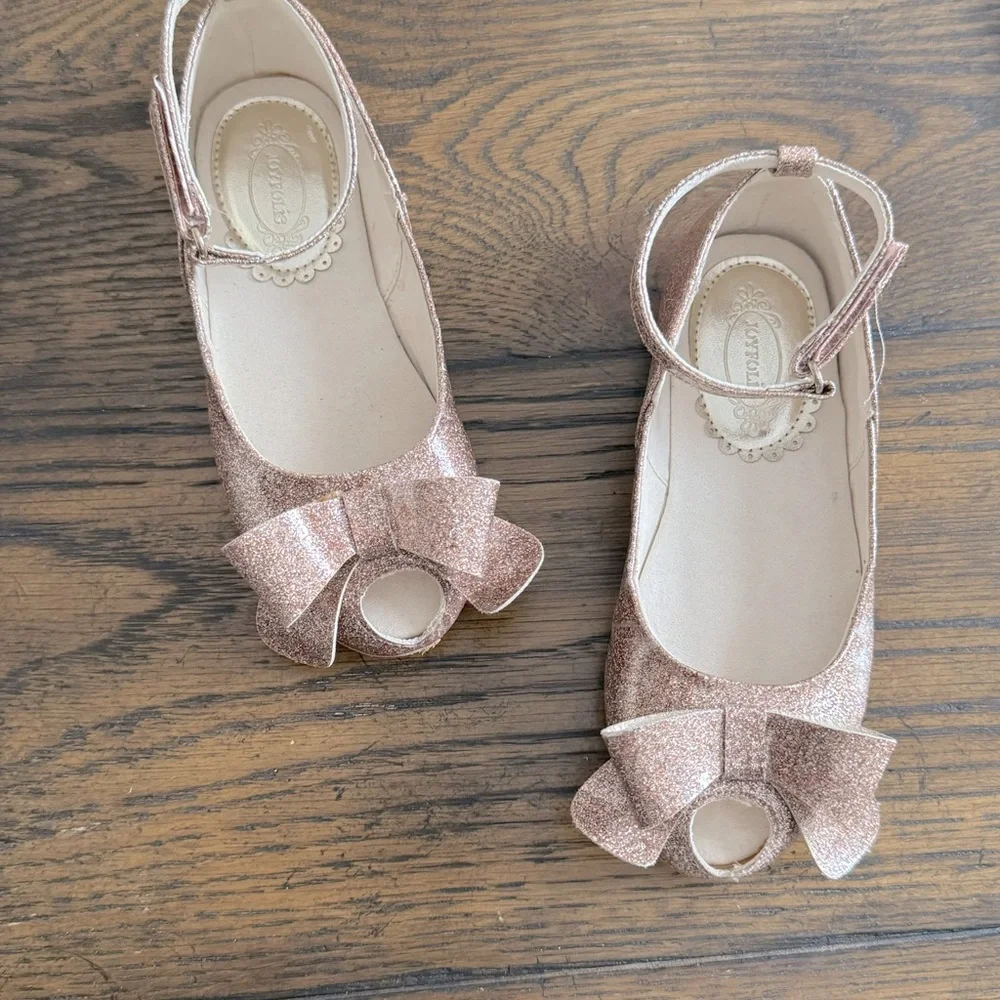 Joyfolie size 12 shoes