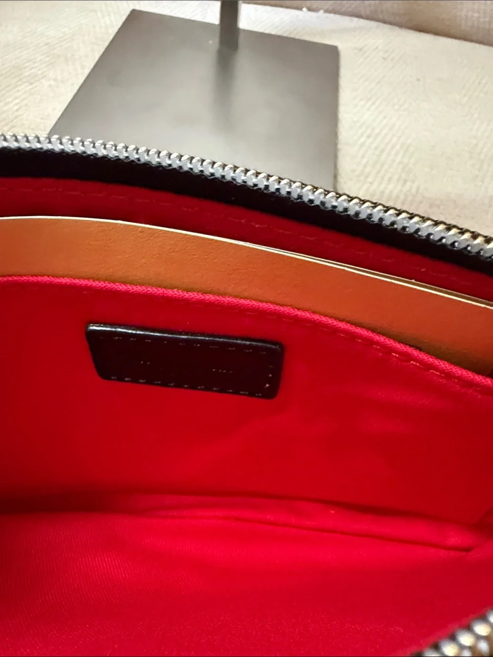 Dooney & Bourke compact black