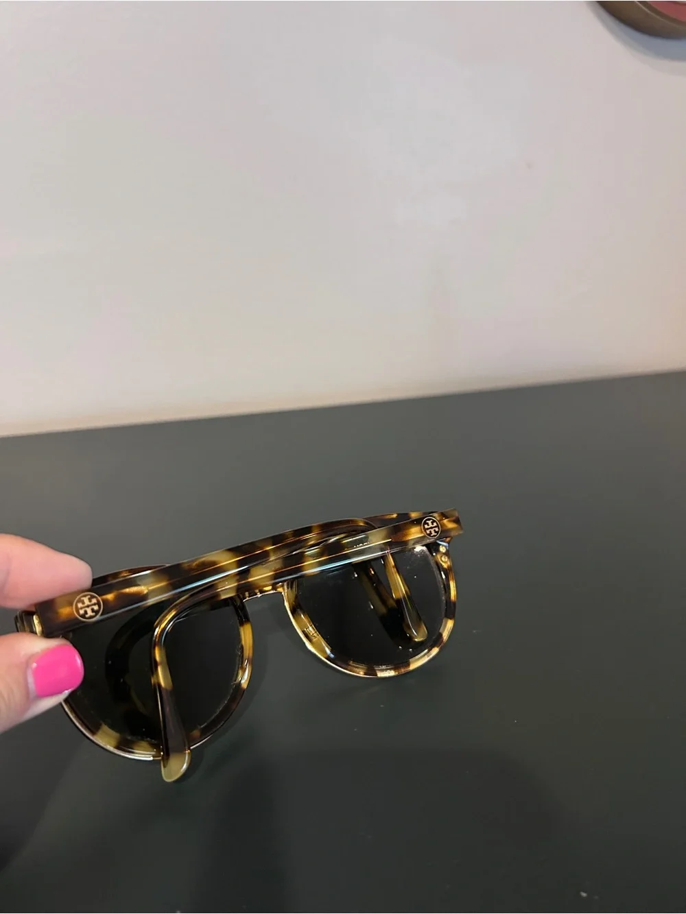 Tory Burch sunglasses cat