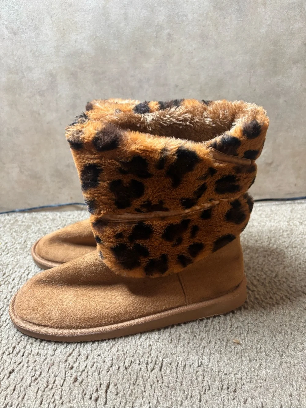 Women's Leopard Faux-Fur Cuff Mid-Calf Boots - Tan