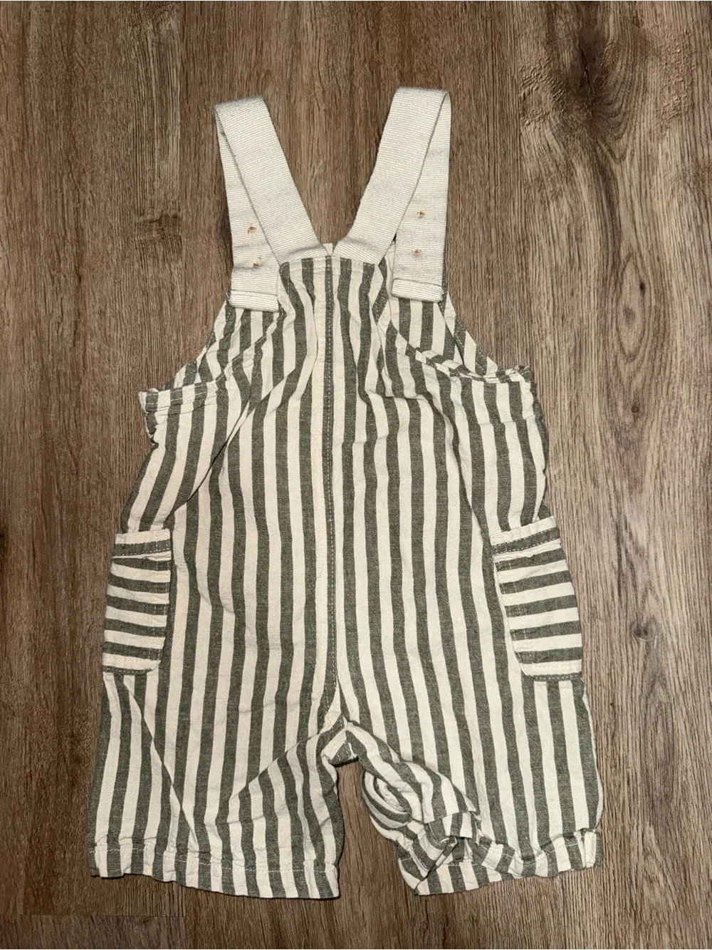 Carters classic striped