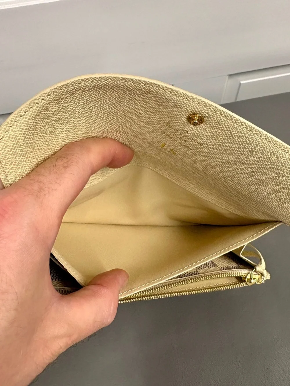 Louis Vuitton excellent louis