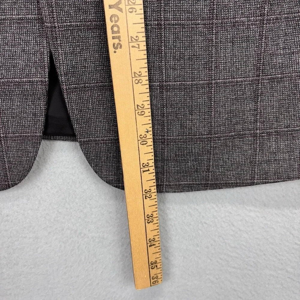 Jos A Bank Traveler Blazer Mens 39R Wool Windowpane Check 2 Button Gray‎ Jacket