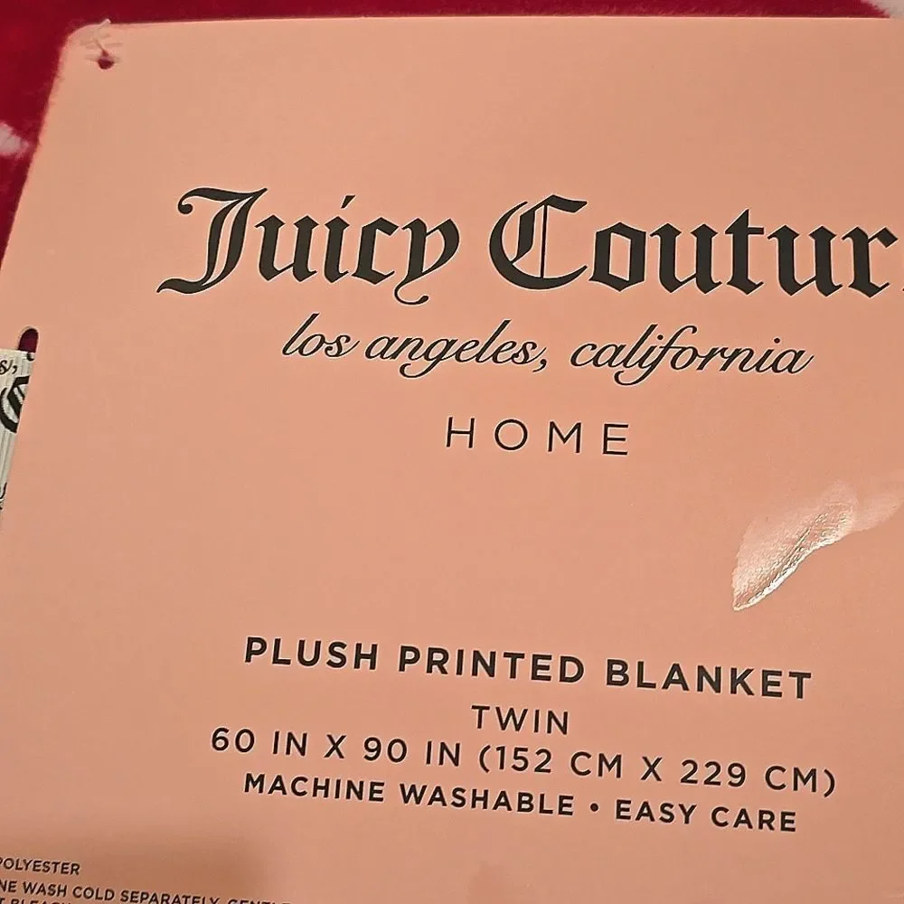 Juicy Couture Home Signature Juicy Crown Logo Pkush Printed‎ Twin Blanket