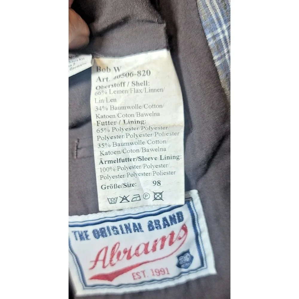 Abrams Books closure tag light