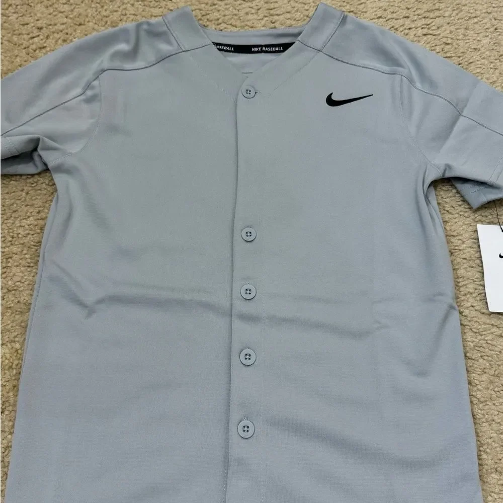 Nike nwt athletics