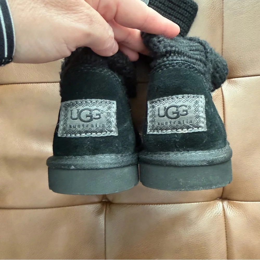 UGG warm black