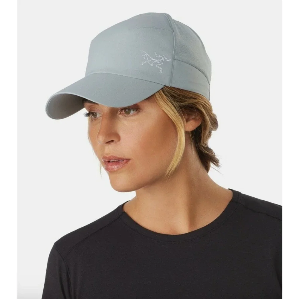 Arc'teryx Calvus Cap Women's L/XL Adjustable Hat Light Gray 