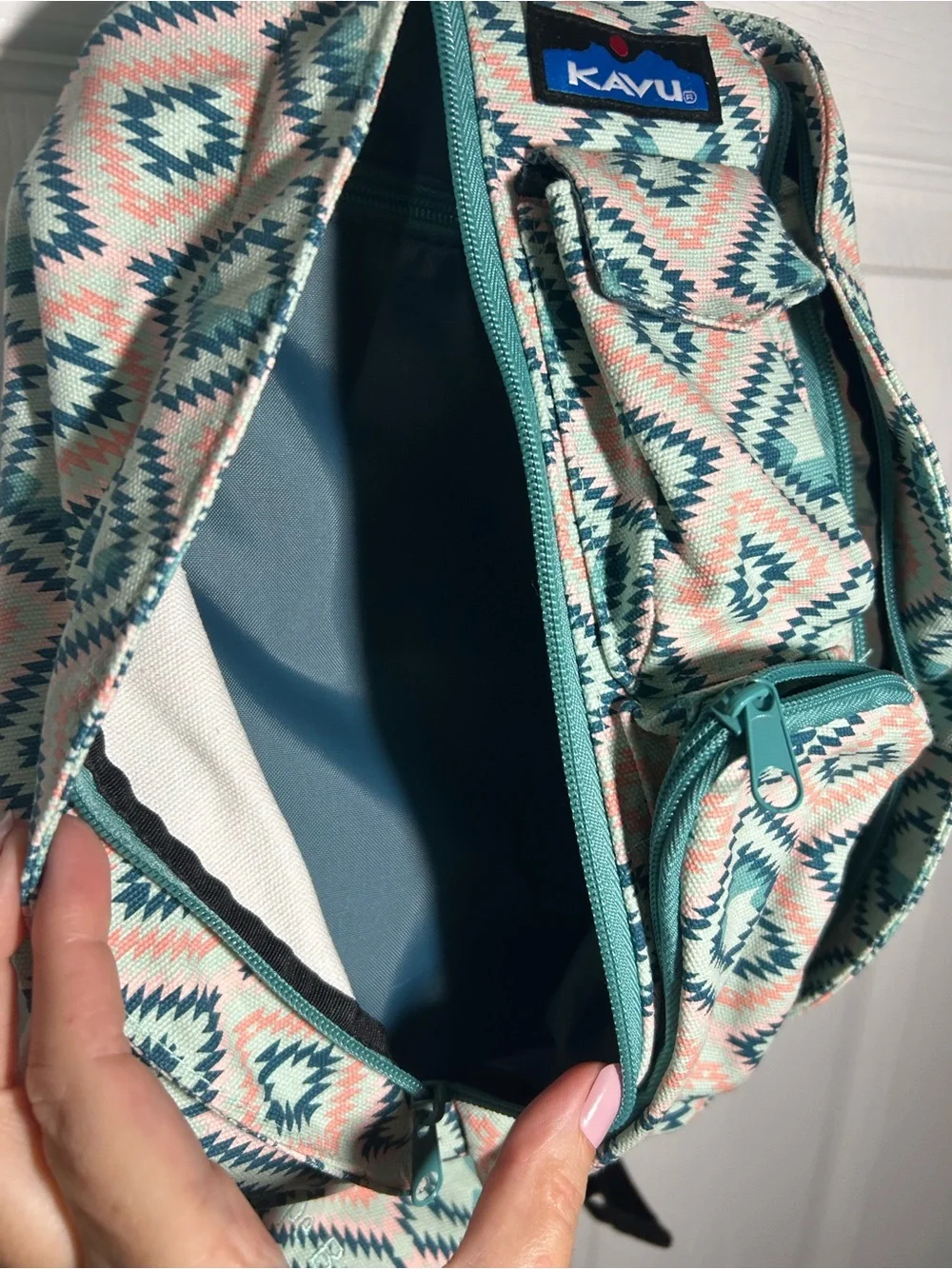 Kavu sling bag