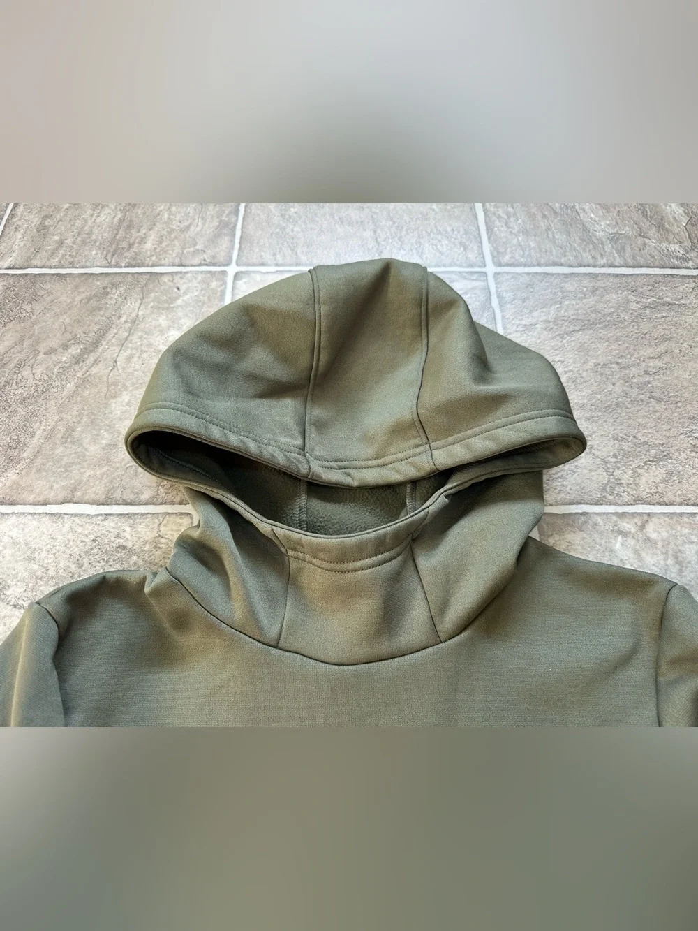 Nike hooded pullover