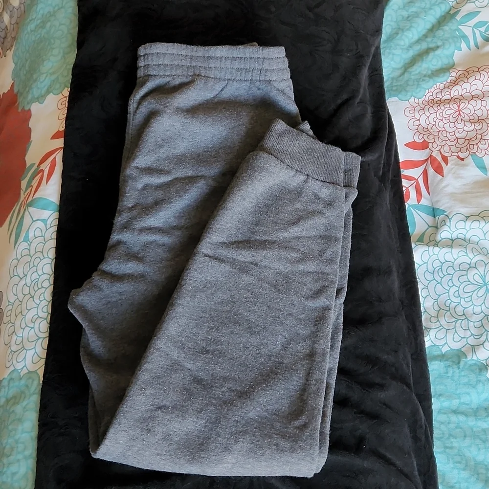 Champion closed bottom