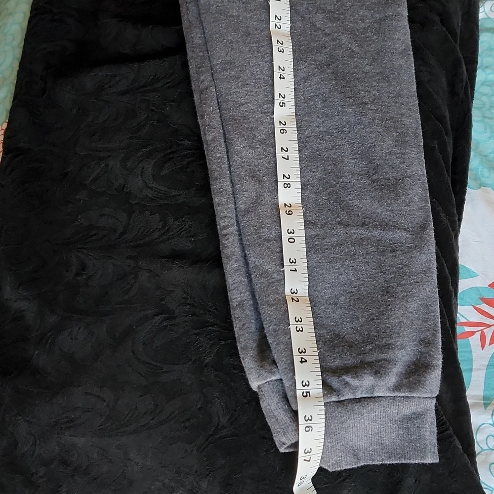 Champion closed bottom