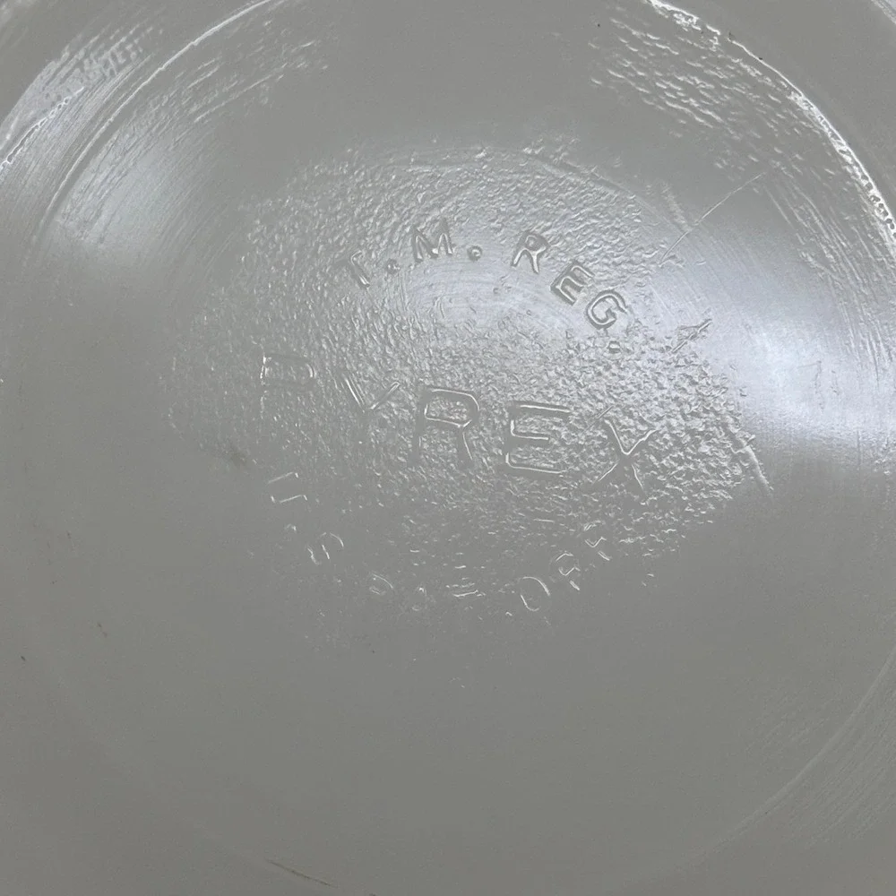 Pyrex vintage 1940s