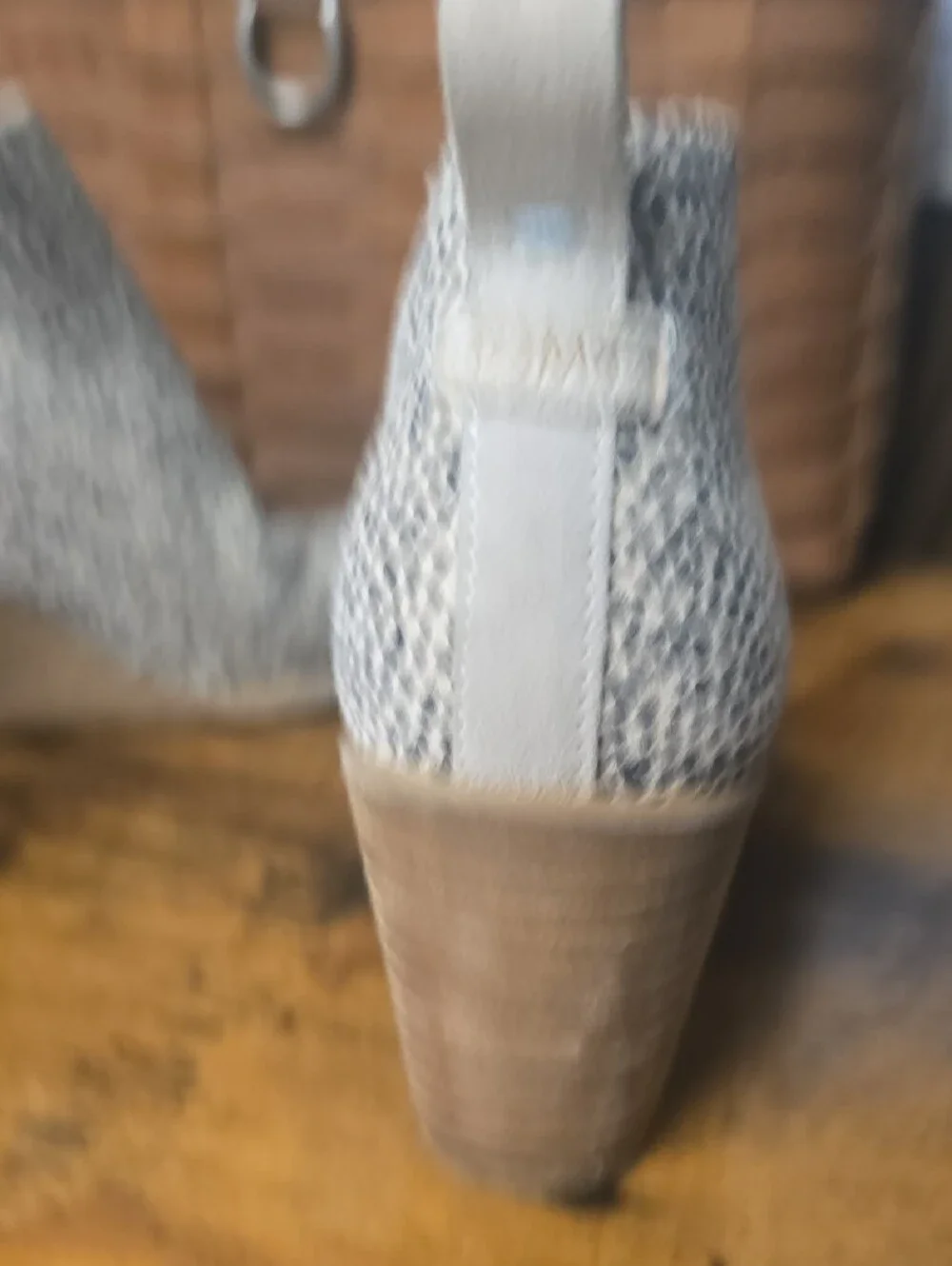 Toms wedge ankle