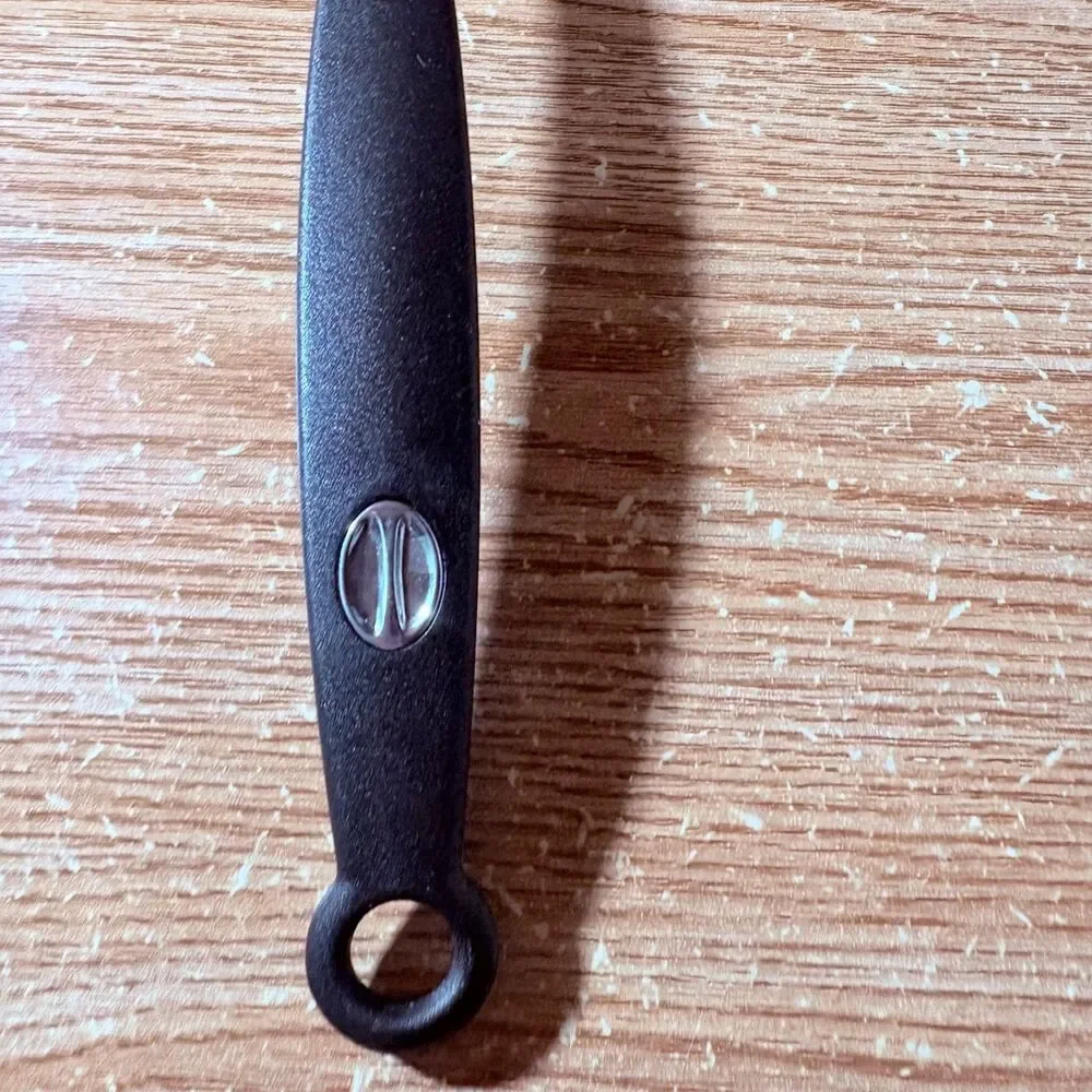 Unbranded black plastic