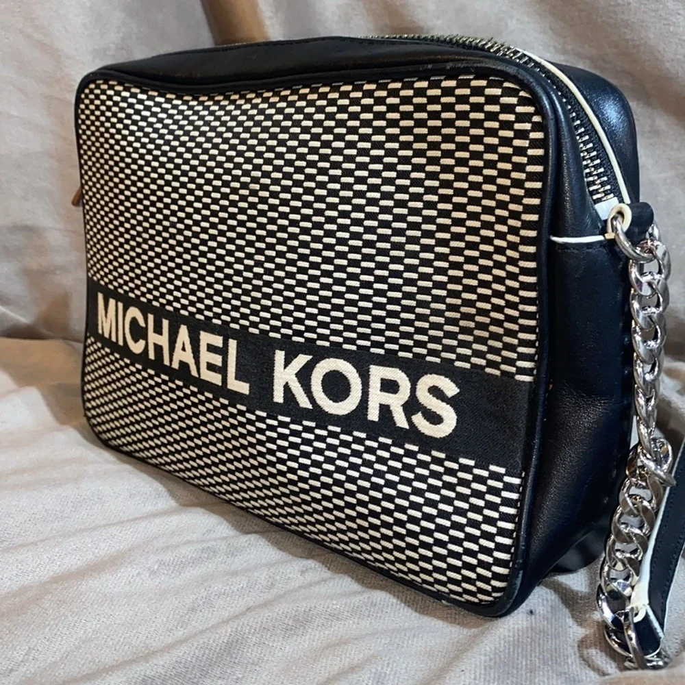 Michael Kors size color