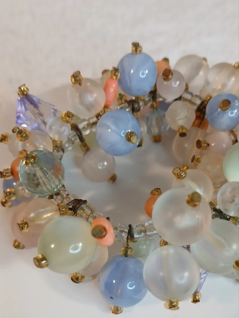 N/A delicate cluster