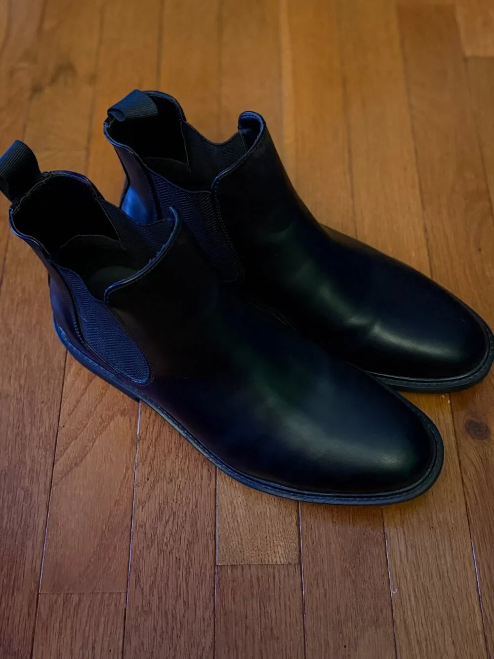 Kenneth Cole virtually unworn